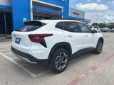 Used 2025 Chevrolet Trax LT w/ Driver Confidence Package image 5