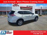 Used 2016 Nissan Rogue SV w/ SV Family Package image 3