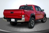 Used 2016 Toyota Tacoma TRD Off-Road image 2