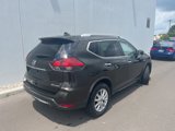 Used 2017 Nissan Rogue SV image 3