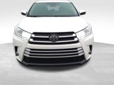 Used 2018 Toyota Highlander XLE image 2