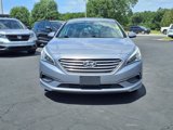 Used 2017 Hyundai Sonata SE image 2