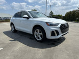 Used 2021 Audi Q5 e Premium Plus w/ Premium Plus Package image 3