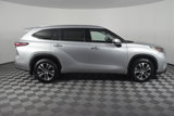 Used 2020 Toyota Highlander XLE image 5