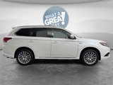 Used 2022 Mitsubishi Outlander SEL image 2