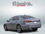Used 2022 Volkswagen Passat 2.0T SE image 3