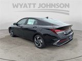New 2025 Hyundai Elantra Sport image 3