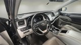 Used 2017 Toyota Highlander Limited image 6
