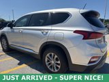 Used 2019 Hyundai Santa Fe SE image 3