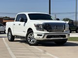 Used 2024 Nissan Titan SV w/ SV Convenience Package image 2