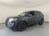 Used 2017 Ford Explorer XLT w/ Equipment Group 202A image 4