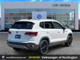 Certified 2022 Volkswagen Taos SE w/ Panoramic Sunroof Package image 5
