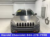 Used 2017 Jeep Cherokee Trailhawk image 2