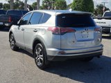 Used 2018 Toyota RAV4 LE image 4