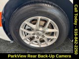 Used 2023 Chrysler Pacifica Touring-L image 5