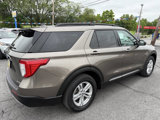 Used 2021 Ford Explorer XLT w/ Equipment Group 202A image 5
