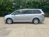 Used 2015 Toyota Sienna XLE image 2