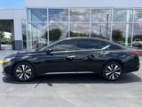 Used 2019 Nissan Altima 2.5 SV image 2