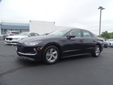 Used 2023 Hyundai Sonata SE w/ Preferred Accessory Package image 2