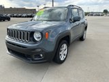Used 2018 Jeep Renegade Latitude w/ Cold Weather Group image 4