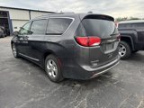 Used 2017 Chrysler Pacifica Touring-L Plus image 4