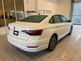 Used 2021 Volkswagen Jetta SE image 4