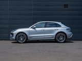 Certified 2025 Porsche Macan image 2