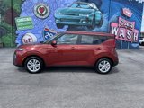 Used 2022 Kia Soul LX image 2