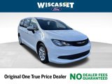 Used 2022 Chrysler Voyager LX image 1