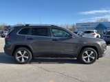 Used 2019 Jeep Cherokee Limited w/ Luxury Group image 3