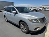 Used 2016 Nissan Pathfinder S image 2