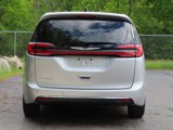 Used 2023 Chrysler Pacifica Touring-L image 5