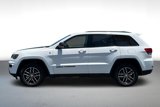 Used 2017 Jeep Grand Cherokee Trailhawk w/ Trailhawk Luxury Group image 2