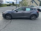 Used 2018 MAZDA MAZDA3 Touring image 2