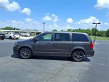Used 2015 Dodge Grand Caravan SXT w/ Blacktop Package image 5