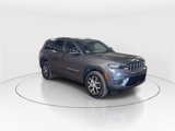 Used 2024 Jeep Grand Cherokee Limited image 2