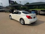 Used 2009 Nissan Altima 2.5 S w/ Premium Pkg image 3