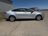 Used 2016 Ford Fusion S image 2