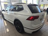 Certified 2022 Volkswagen Tiguan SE R-Line image 6