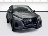 Used 2021 Nissan Kicks SV image 3