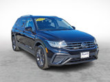 Used 2022 Volkswagen Tiguan SE w/ Panoramic Sunroof Package image 2