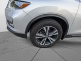 Used 2018 Nissan Rogue SL image 3