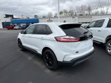 Used 2024 Ford Edge SEL image 4