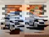 Used 2020 Chevrolet Equinox LS w/ LS Convenience Package image 3