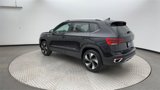 Certified 2024 Volkswagen Taos SE image 4