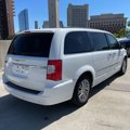 Used 2014 Chrysler Town & Country Touring-L image 2