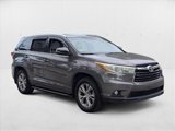 Used 2015 Toyota Highlander XLE image 3