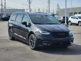 New 2025 Chrysler Pacifica Select image 4
