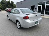 Used 2010 Ford Focus SE image 3