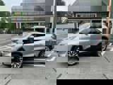 Used 2022 Ford Escape Titanium image 2